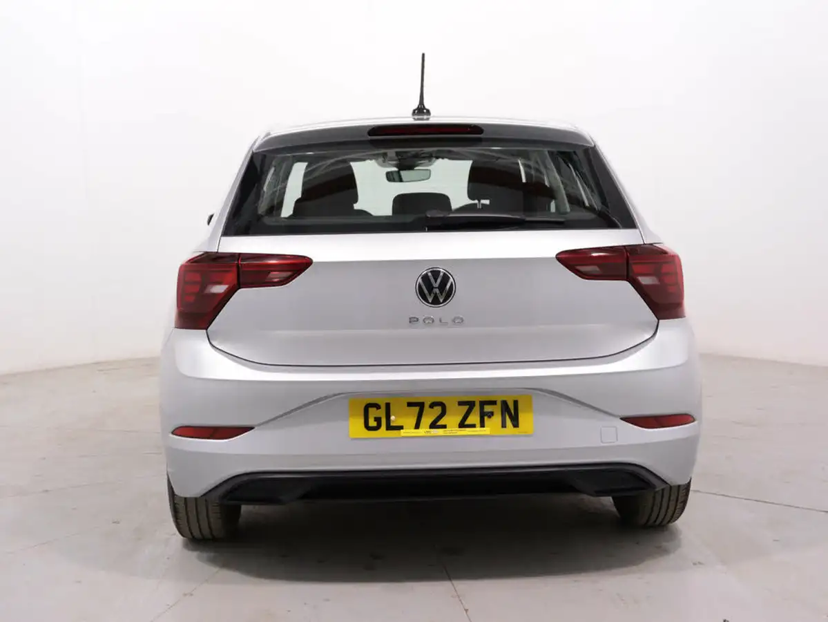 2023-volkswagen-polo-10-tsi-life-dsg-big-5