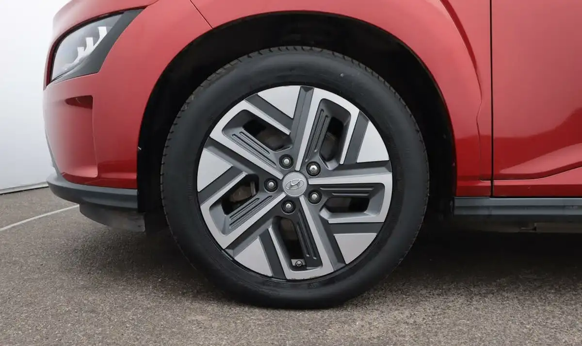 2022-hyundai-kona-e-premium-136ps-39kwh-big-18