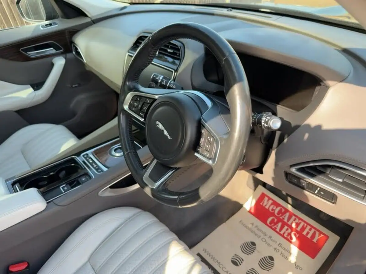 2017-jaguar-f-pace-20i-portfolio-250ps-1997cc-big-18