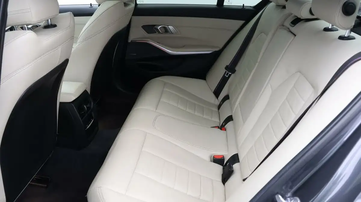2019-bmw-3-series-20td-320d-xdrive-m-sport-188bhp-saloon-4d-big-15