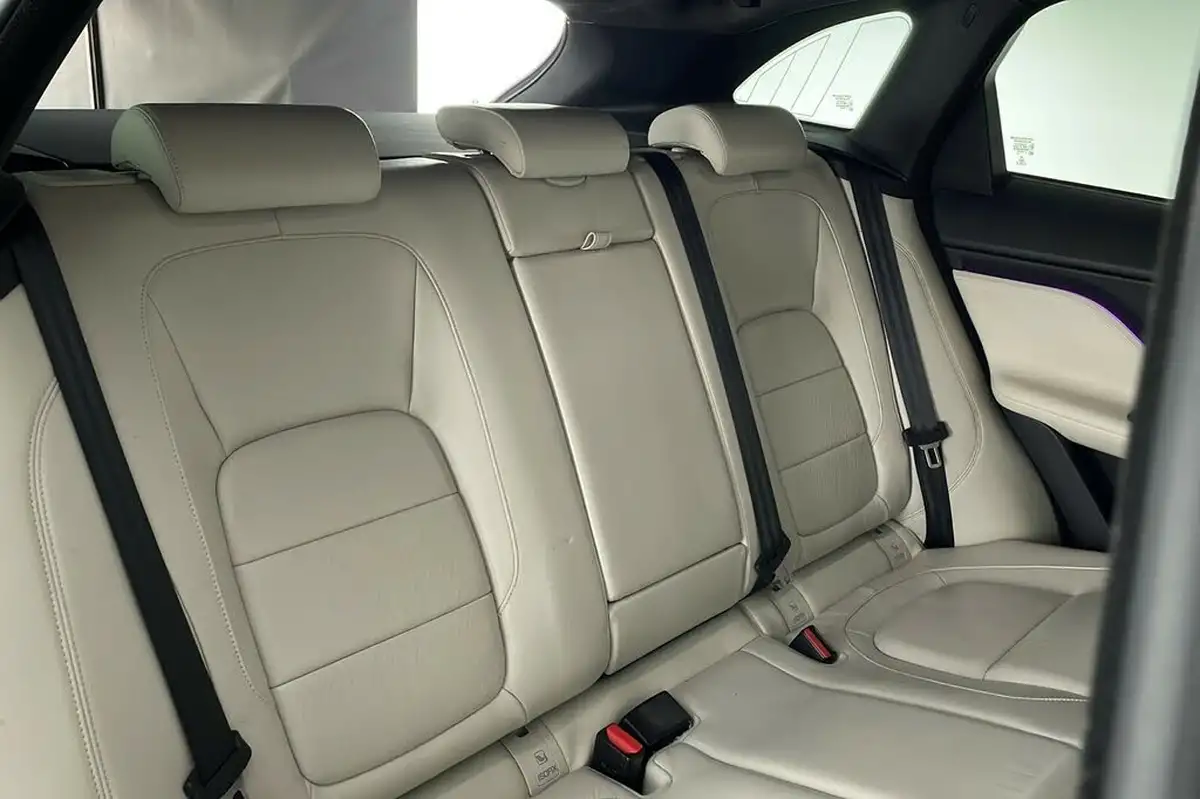 2016-jaguar-f-pace-30td-1st-edition-big-10