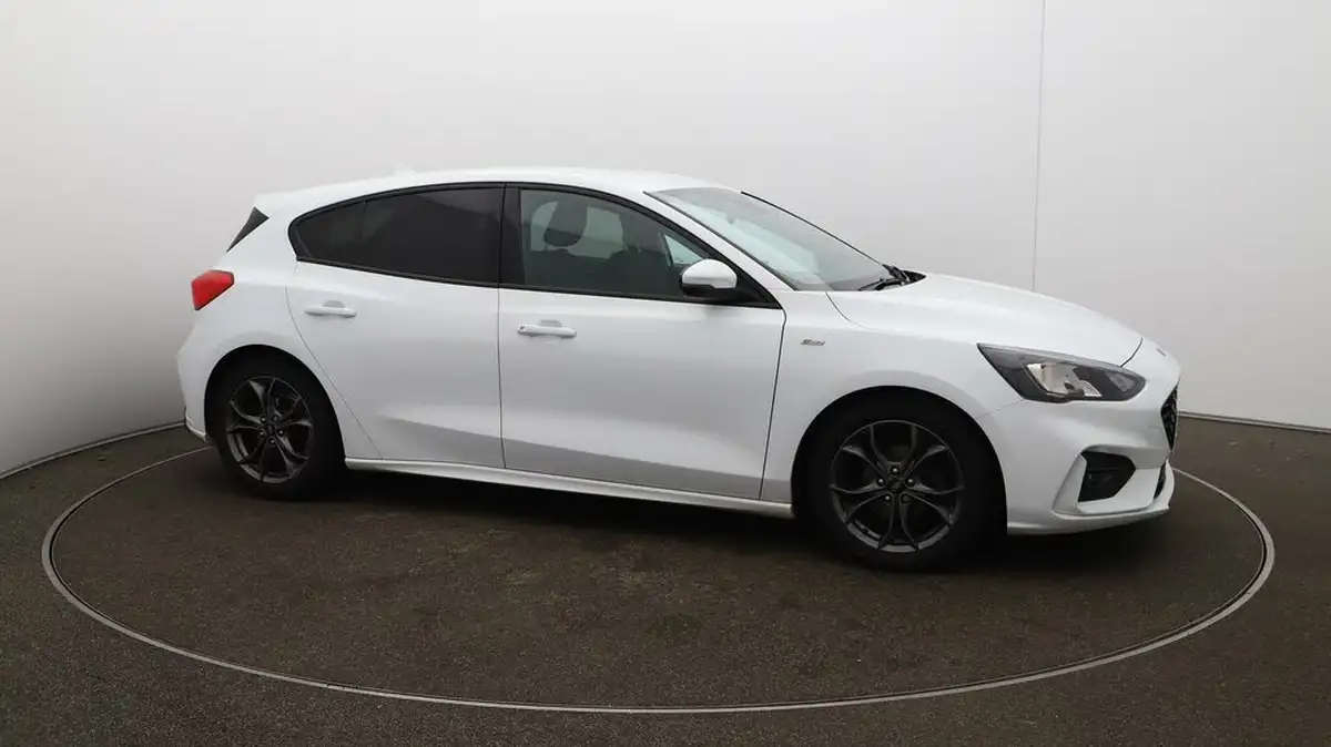 2019-ford-focus-10t-st-line-ss-hatchback-big-38
