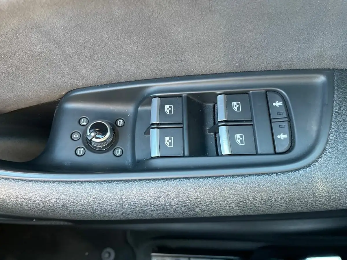 2019-audi-q7-30-50-tdi-black-edition-ss-big-19