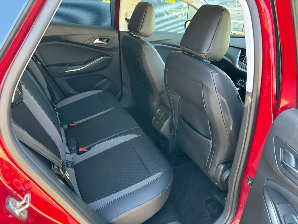 2018-vauxhall-grandland-x-16cdti-sport-nav-122ps-auto-big-10