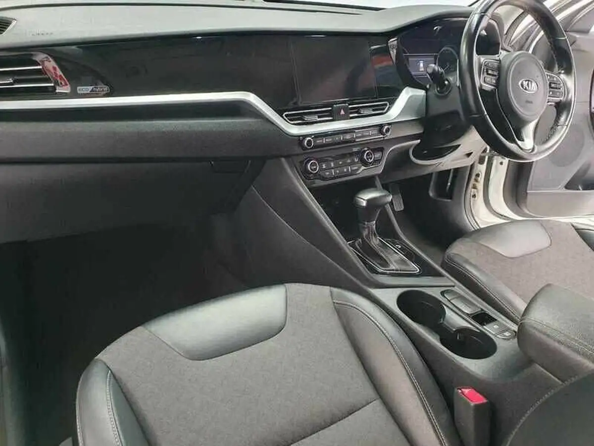 2020-kia-niro-16-gdi-2-big-22