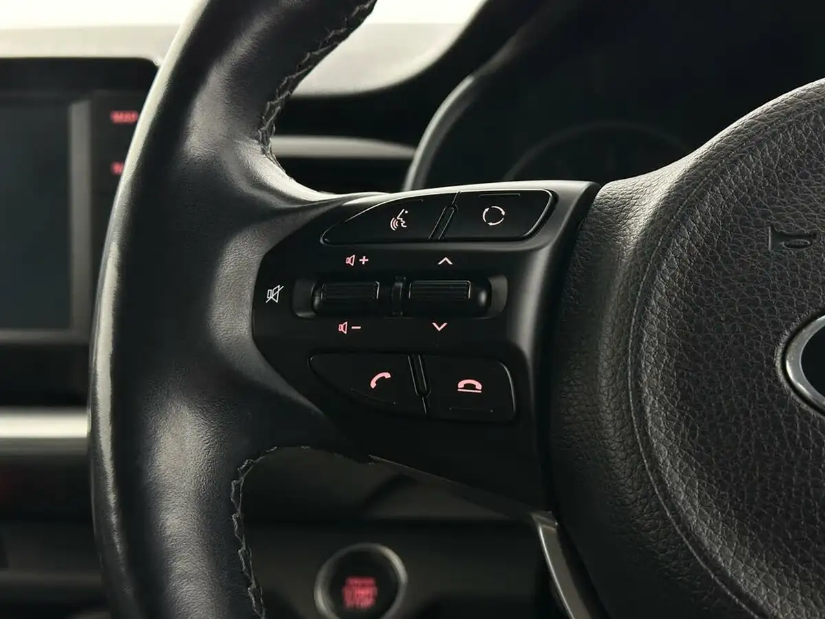 2018-kia-stonic-10-t-gdi-4-big-11
