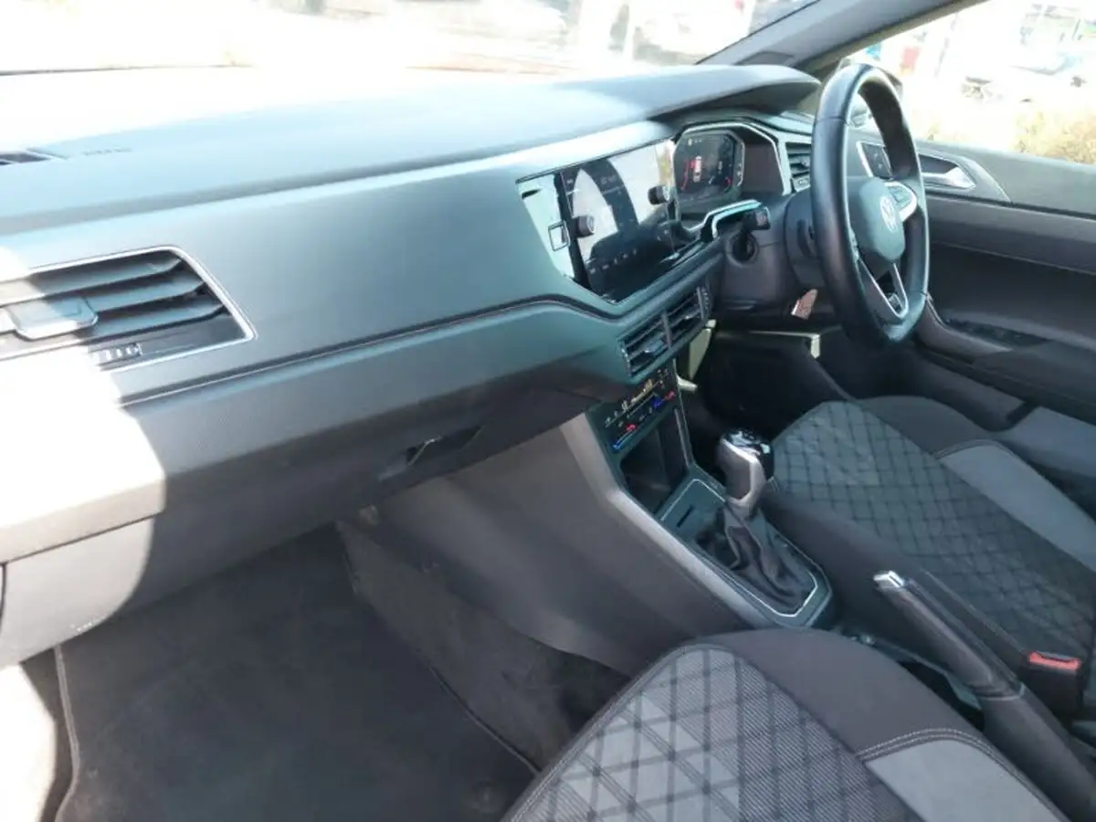 2024-volkswagen-polo-10-tsi-r-line-95ps-dsg-big-4