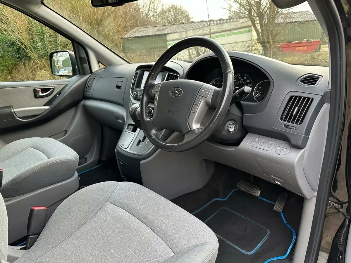 2019-hyundai-i800-25crdi-se-nav-170ps-auto-big-2