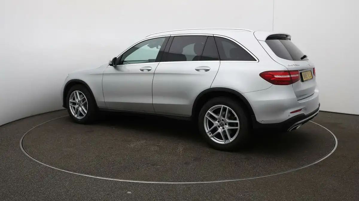 2018-mercedes-benz-glc-class-21d-glc220d-amg-line-ss-station-wagon-5d-big-28