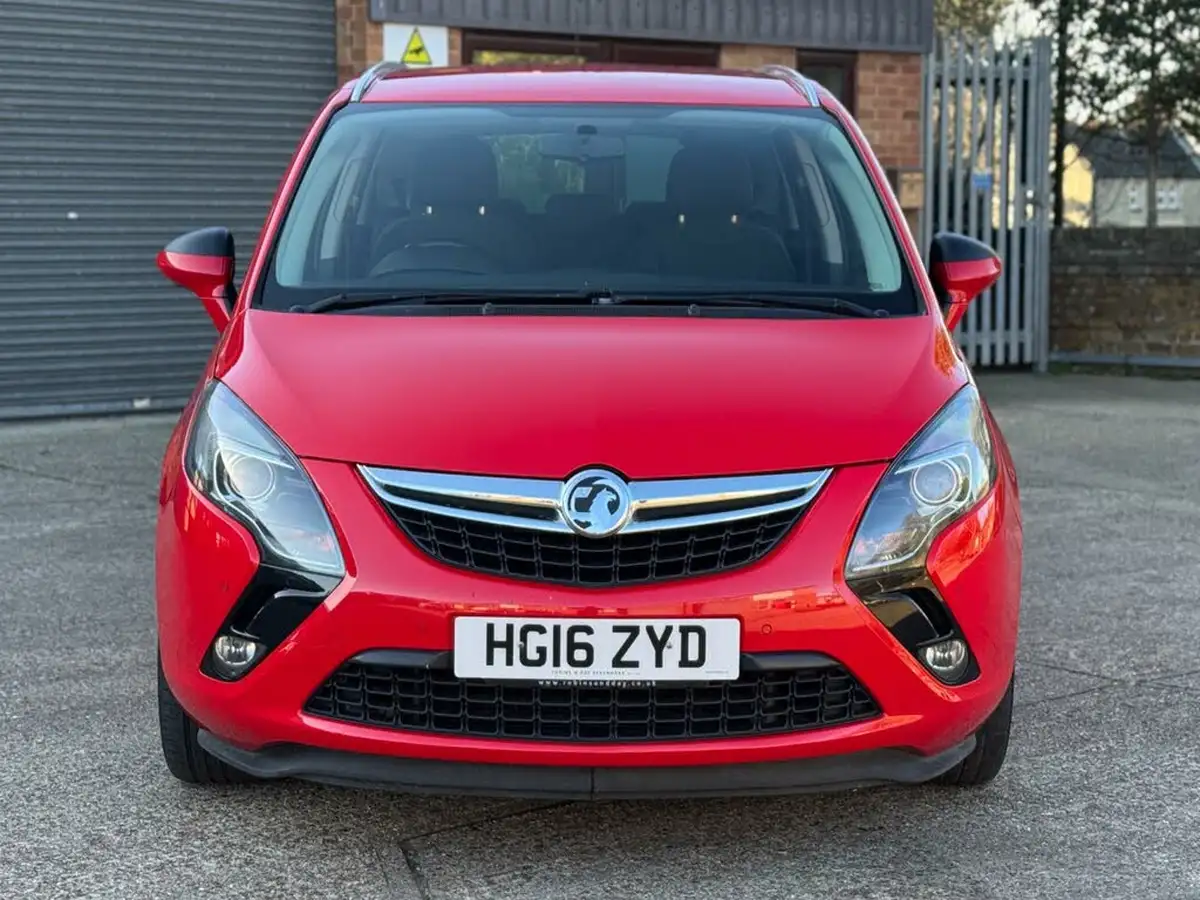 2016-vauxhall-zafira-tourer-14i-16v-turbo-sri-big-19