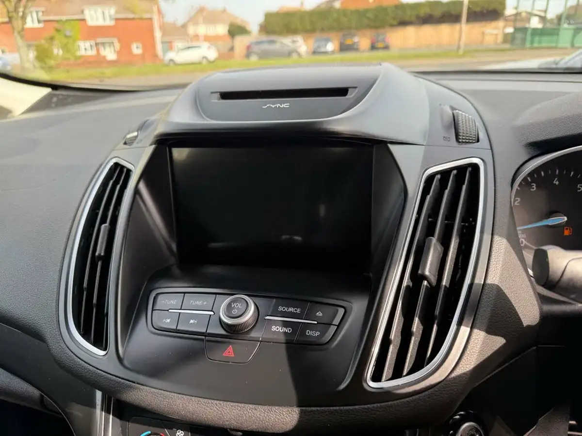 2018-ford-c-max-10t-titanium-125ps-big-37
