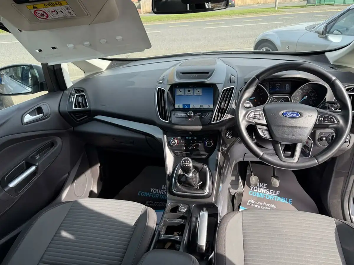 2018-ford-c-max-10t-titanium-125ps-big-33