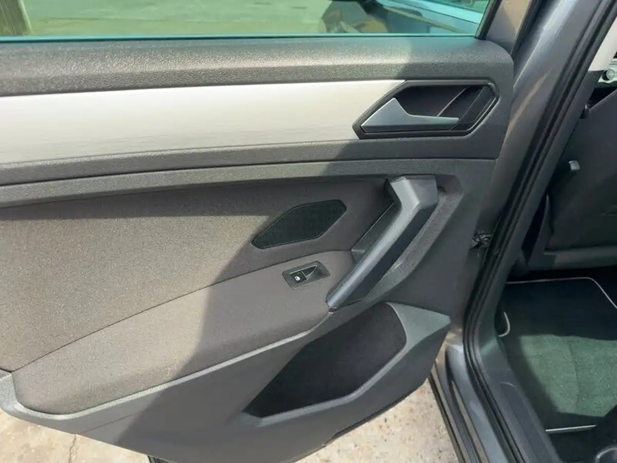 2018-volkswagen-tiguan-14-tsi-se-navigation-125ps-ss-big-26