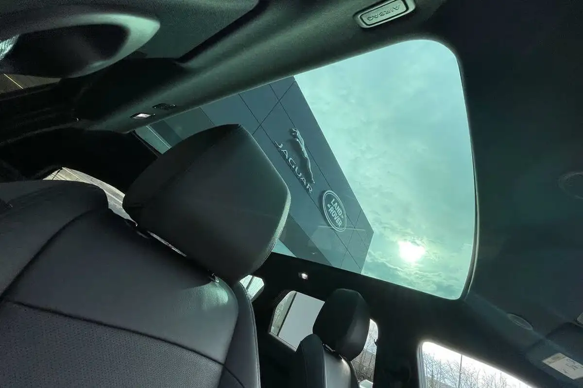 2024-land-rover-range-rover-evoque-15-p270e-dynamic-se-big-38