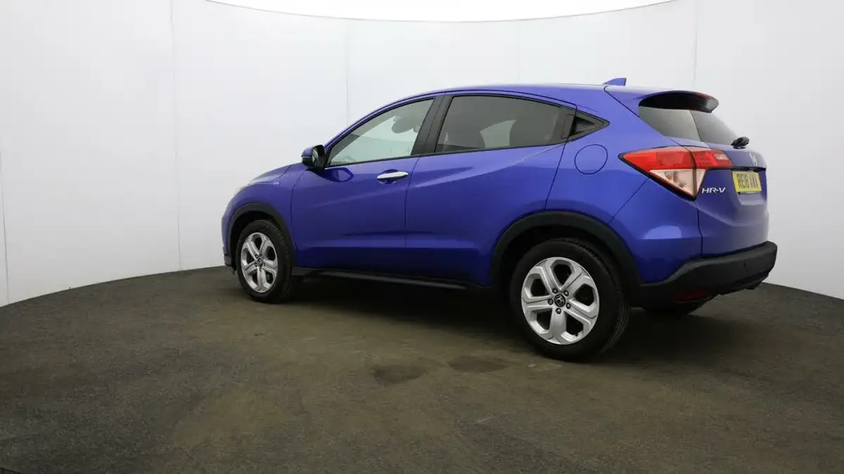 2018-honda-hr-v-15-i-vtec-se-big-4
