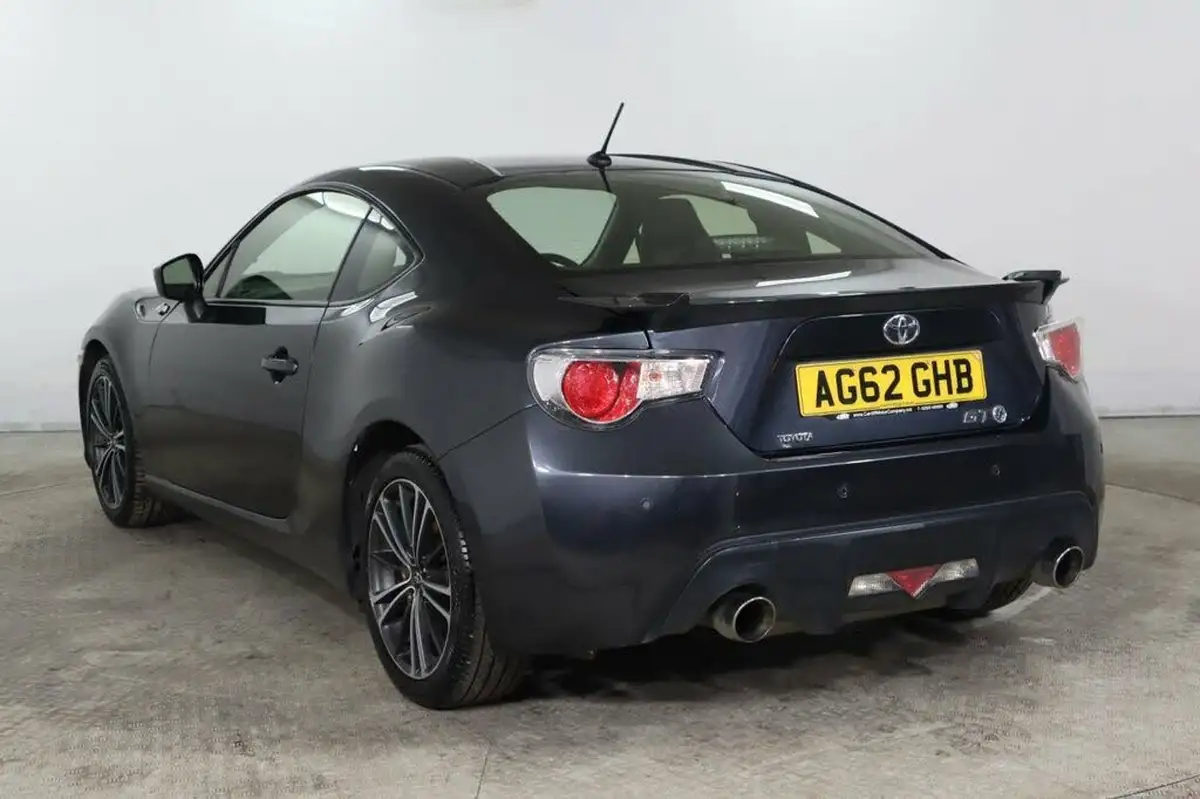 2012-toyota-gt86-20-gt86-big-5
