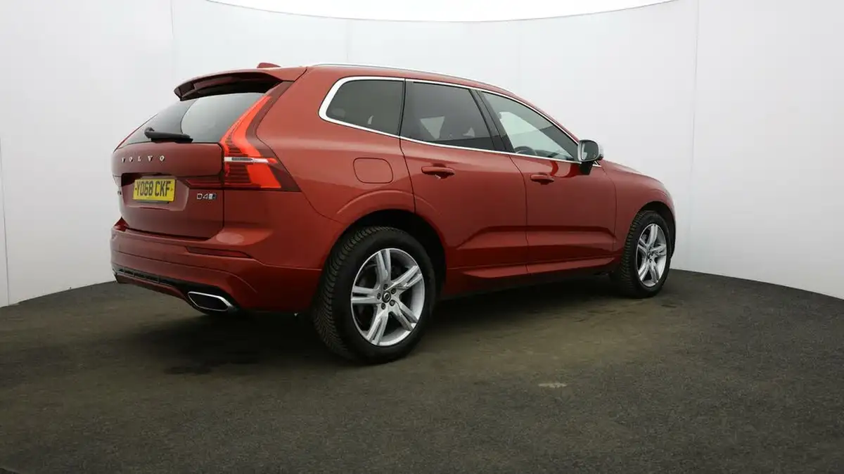 2018-volvo-xc60-20td-d4-r-design-4x4-geartronic-big-49