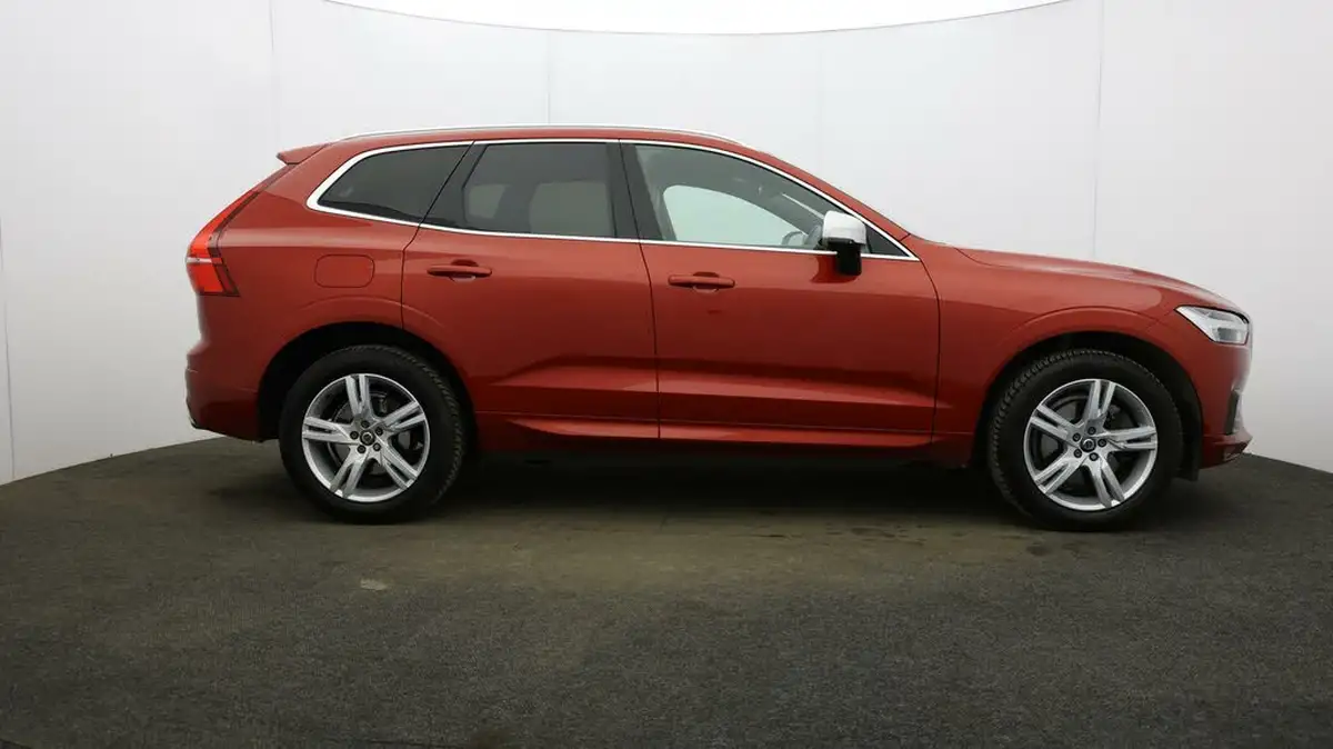 2018-volvo-xc60-20td-d4-r-design-4x4-geartronic-big-7