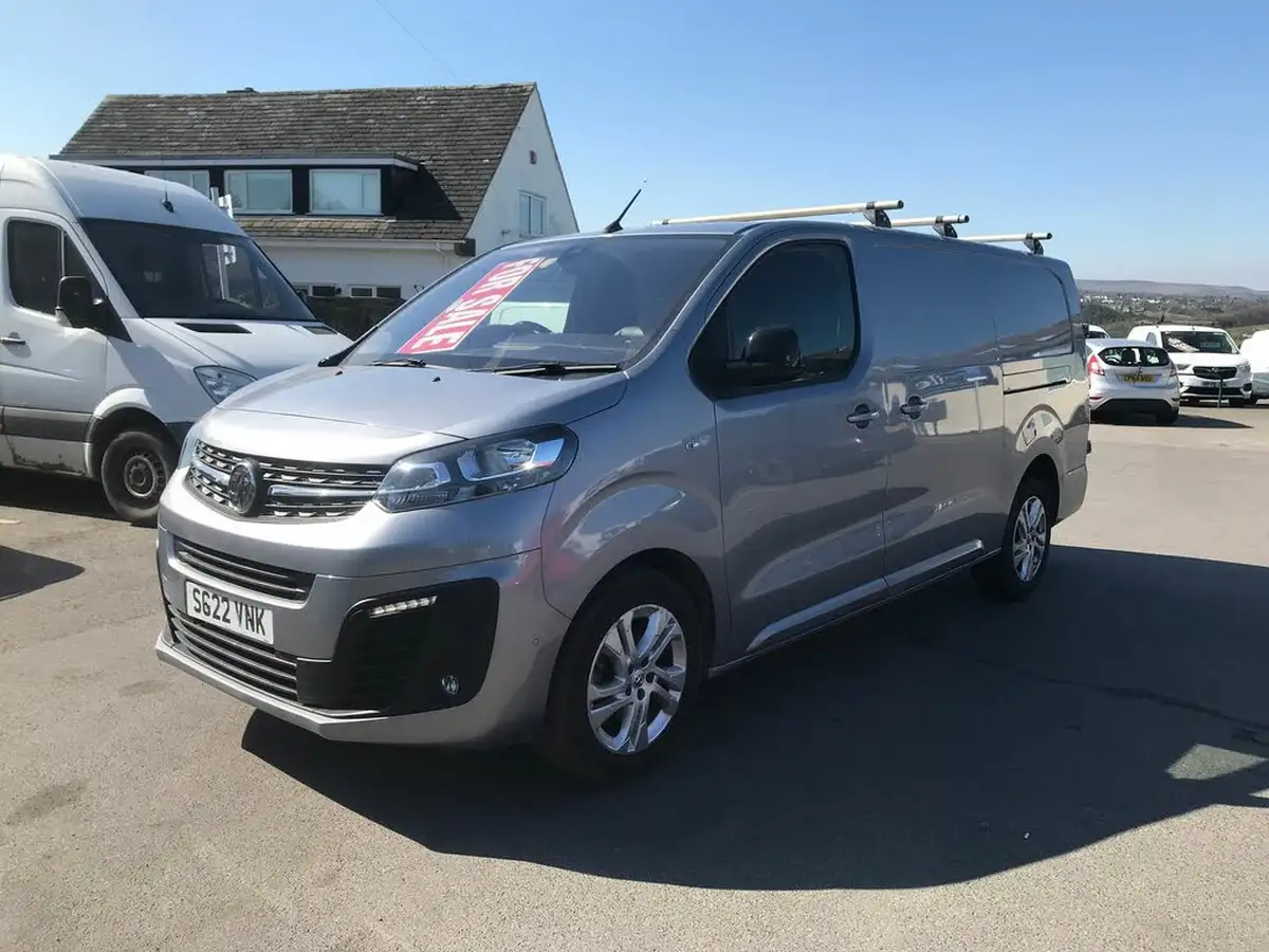 2022-vauxhall-vivaro-20td-3100-l1h1-elite-big-2