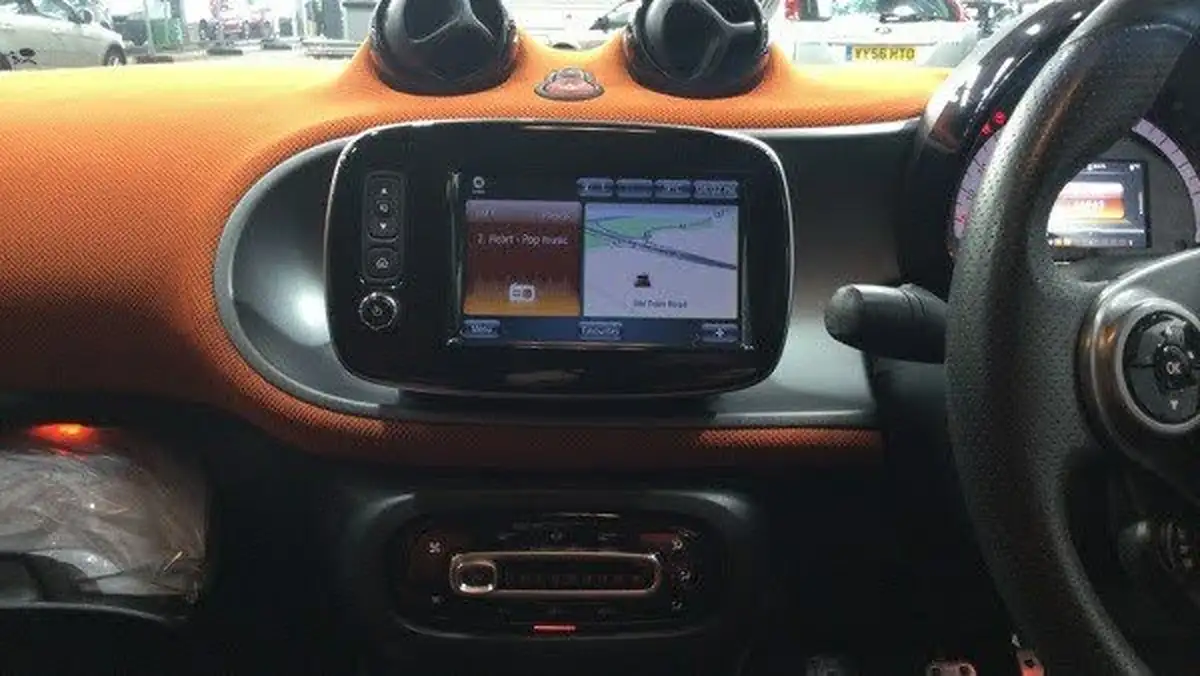 2015-smart-forfour-10-edition-1-big-6