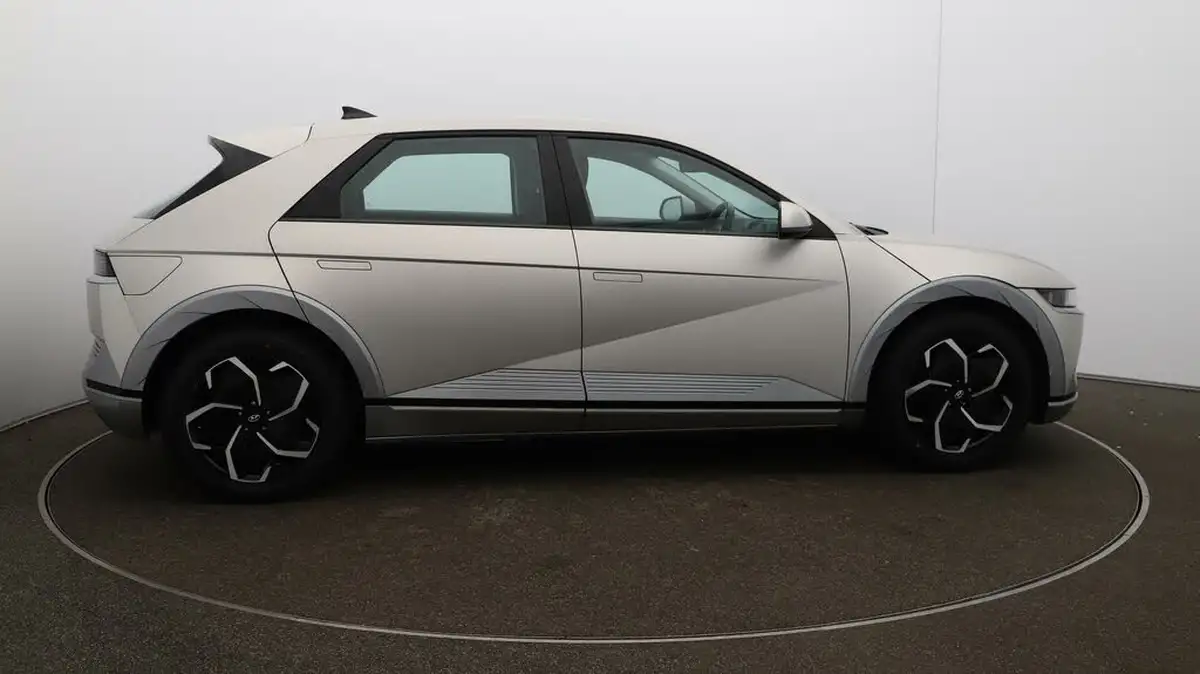 2022-hyundai-ioniq-5-e-premium-217ps-73kwh-rwd-big-41