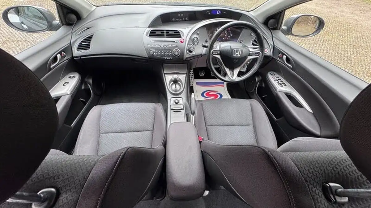 2009-honda-civic-18-es-i-vtec-1799cc-big-1