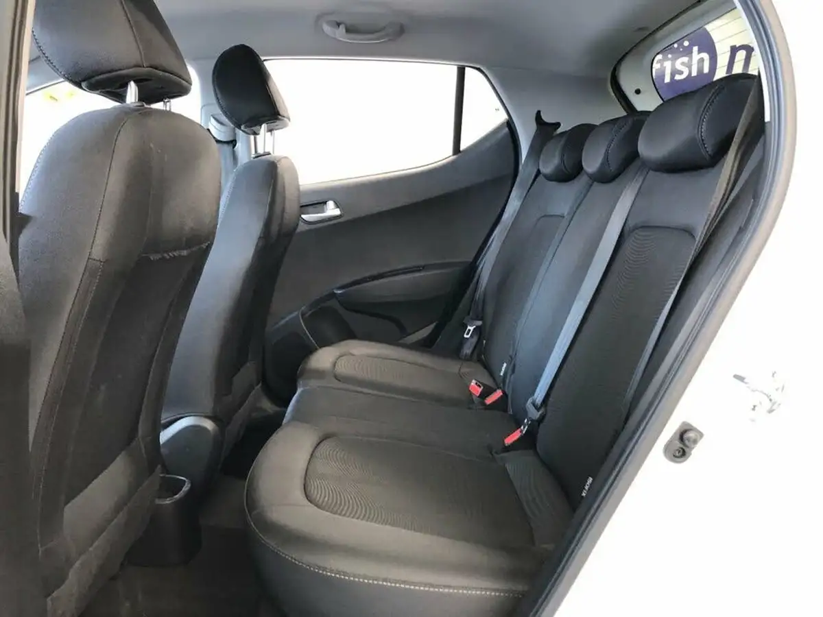 2017-hyundai-i10-10-premium-big-19