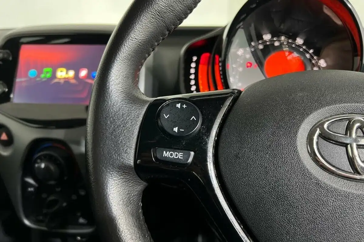 2021-toyota-aygo-10-vvt-i-x-play-tss-big-20