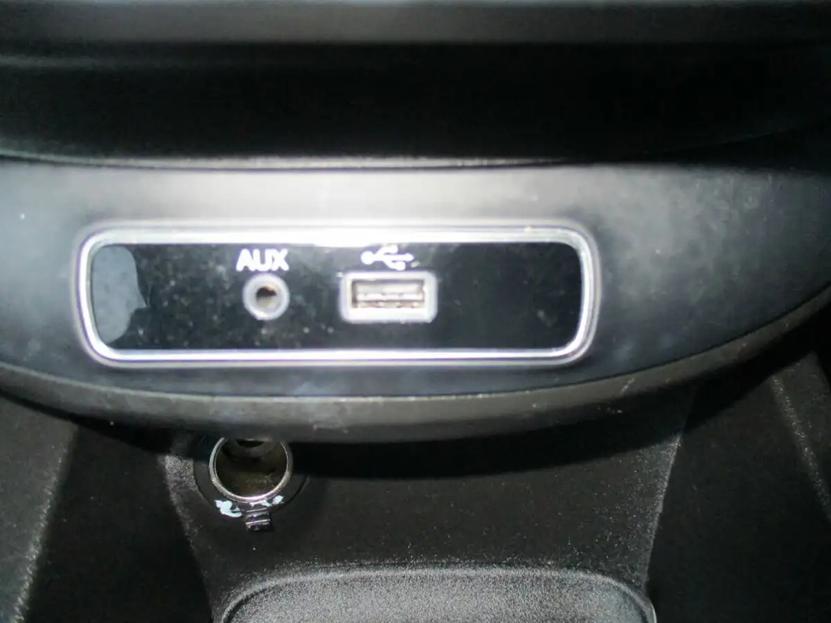 2017-fiat-500x-14-multiair-cross-140bhp-big-52