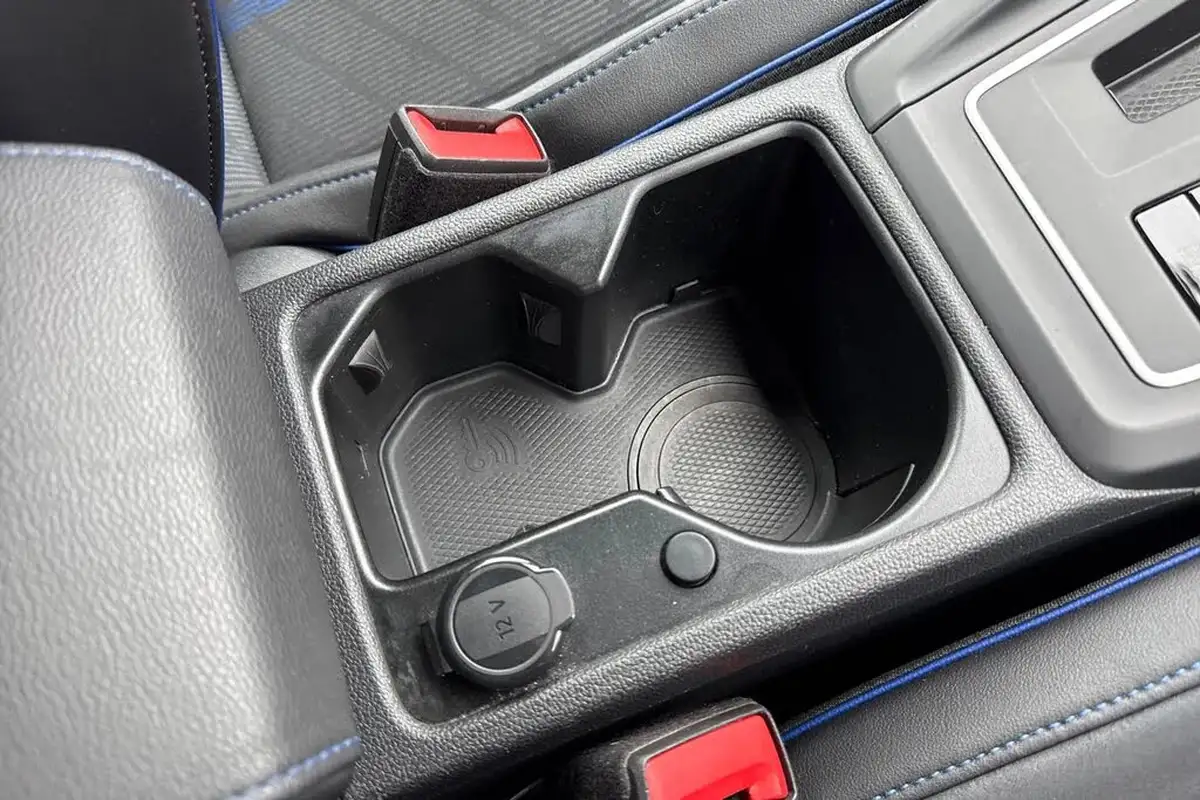 2021-volkswagen-golf-20-tsi-r-hatchback-big-40