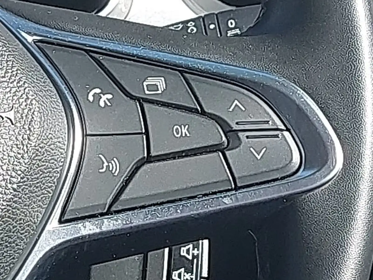 2021-renault-captur-10-tce-iconic-90ps-big-10