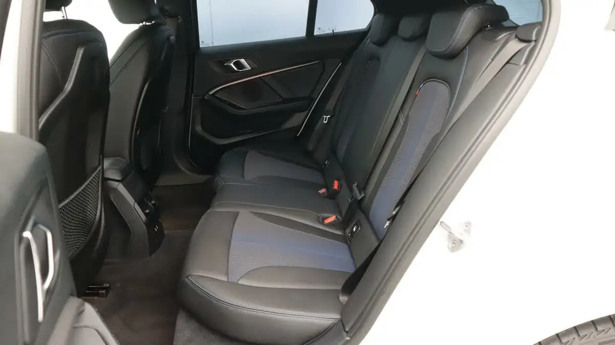 2022-bmw-1-series-15-118i-m-sport-lcp-pro-pack-big-16