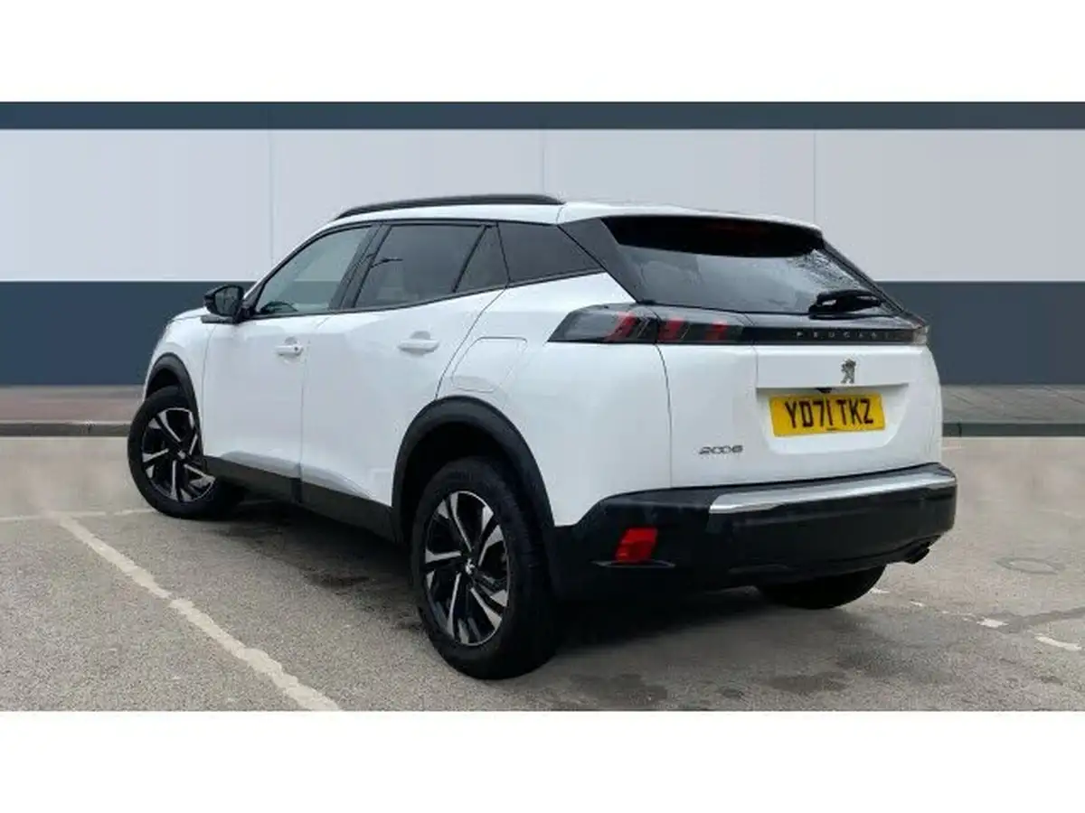 2022-peugeot-2008-suv-12-puretech-allure-premium-100bhp-big-1