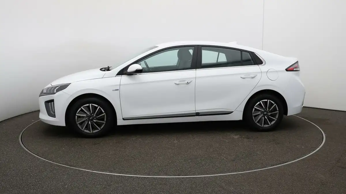 2022-hyundai-ioniq-e-premium-electric-big-4