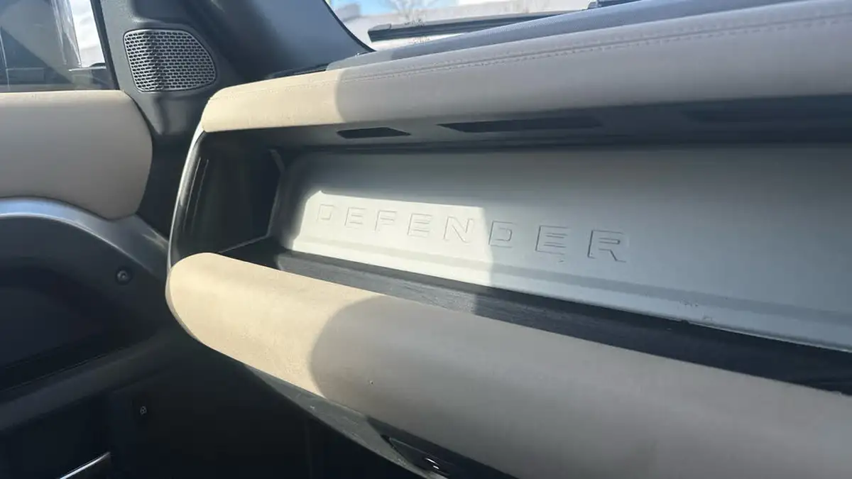 2021-land-rover-110-defender-30-d250-hard-top-s-110-big-28
