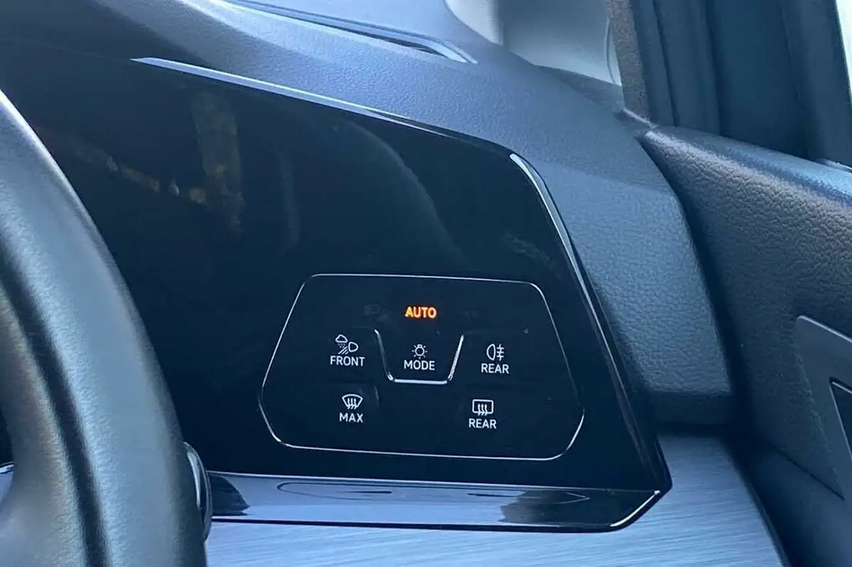 2022-volkswagen-golf-15-etsi-style-150ps-hatchback-big-25
