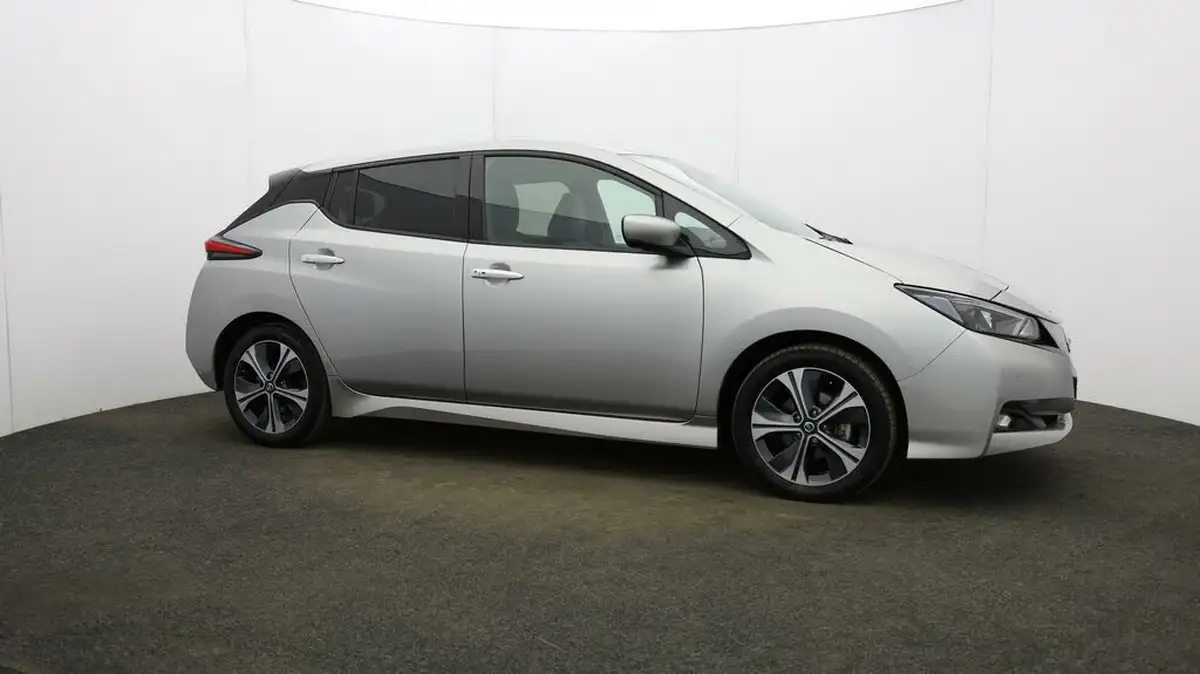 2022-nissan-leaf-e-n-connecta-big-41