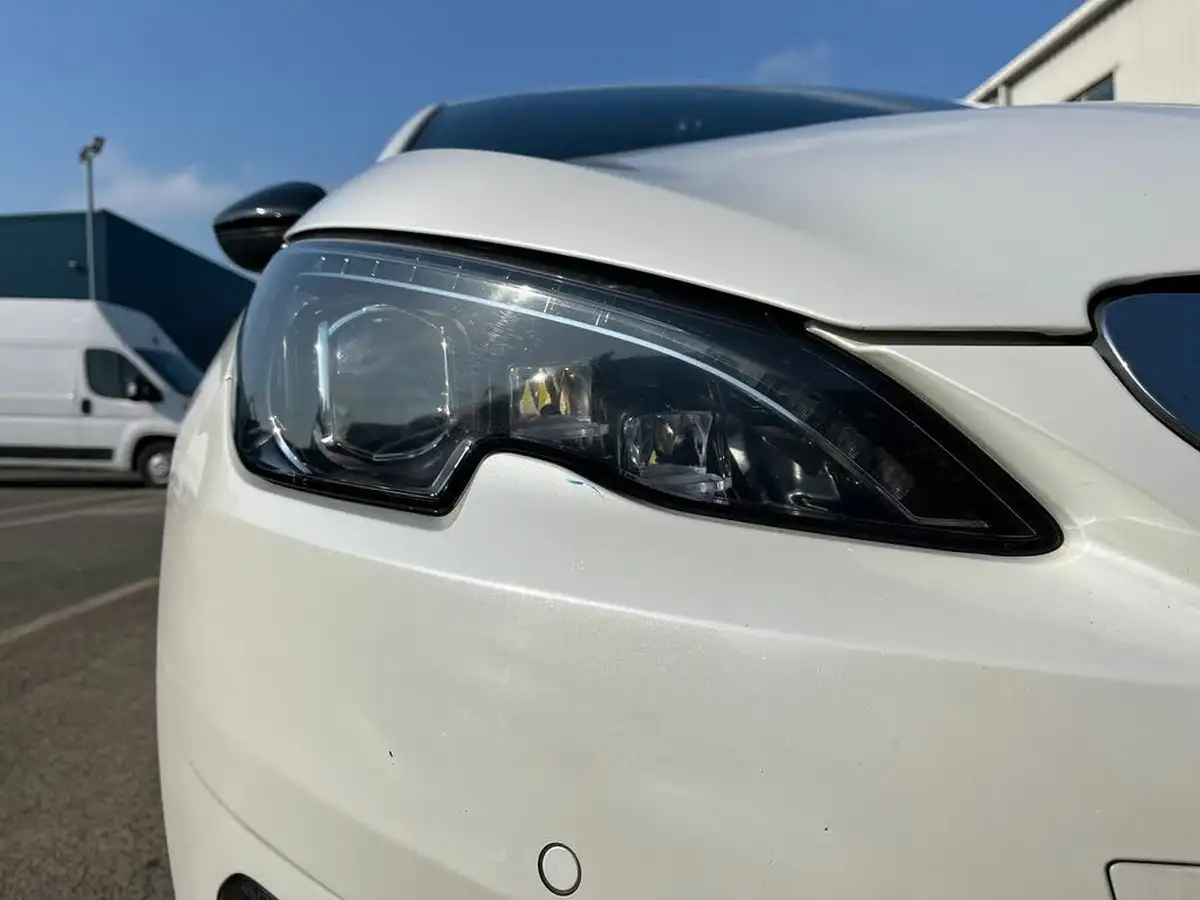 2016-peugeot-308-sw-16bluehdi-gt-line-big-17