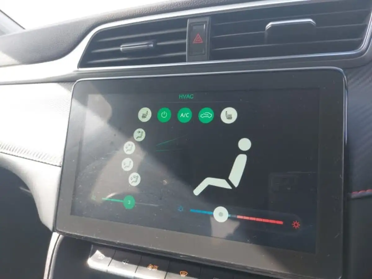 2022-mg-zs-suv-15-vti-tech-exclusive-big-13