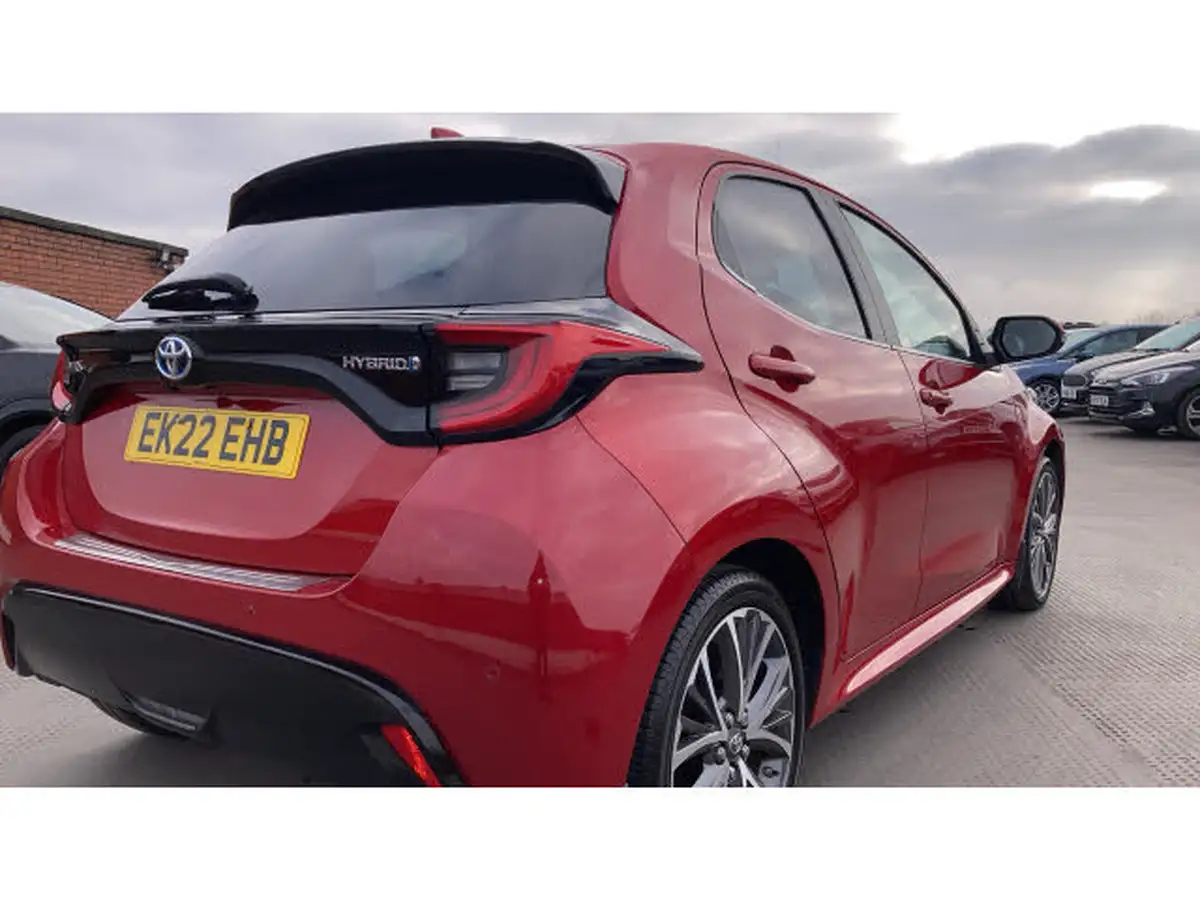 2022-toyota-yaris-15-vvt-i-excel-big-39