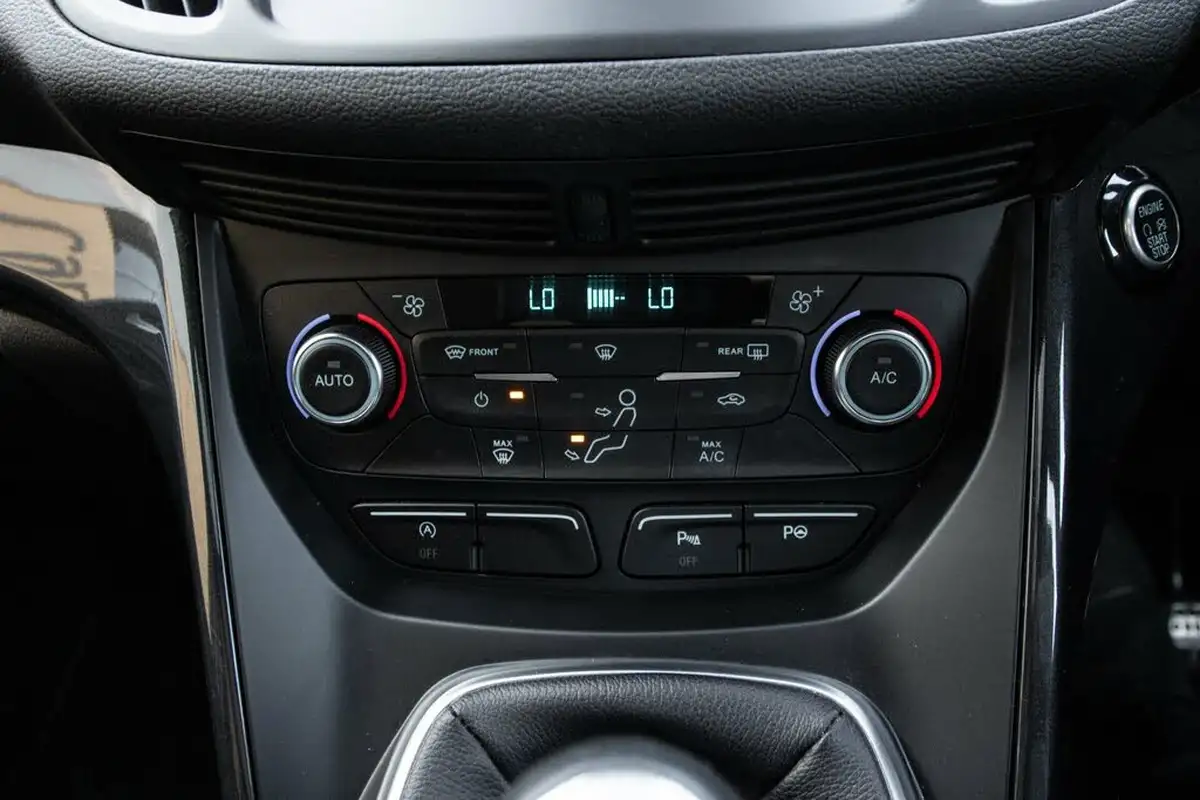 2019-ford-kuga-15t-st-line-edition-150ps-big-33