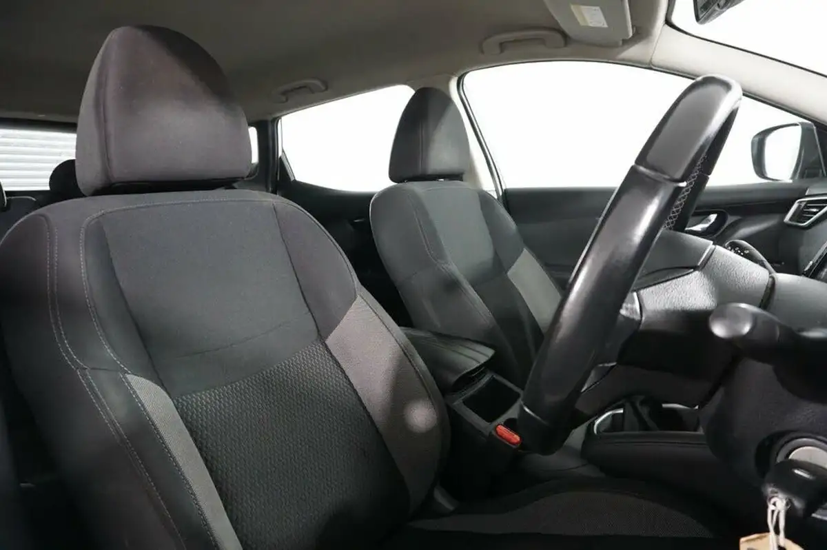2021-nissan-qashqai-13-dig-t-acenta-premium-140ps-big-9