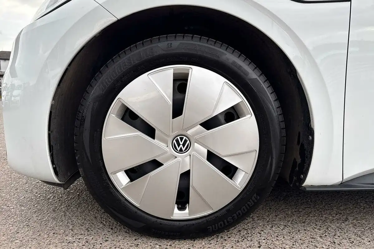 2020-volkswagen-id3-e-business-big-48
