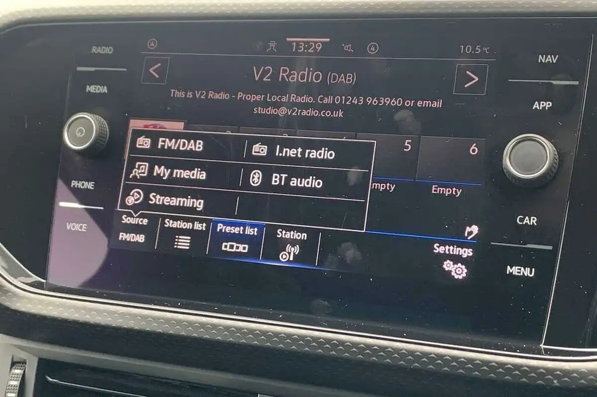 2022-volkswagen-t-cross-10-tsi-se-110ps-dsg-big-21