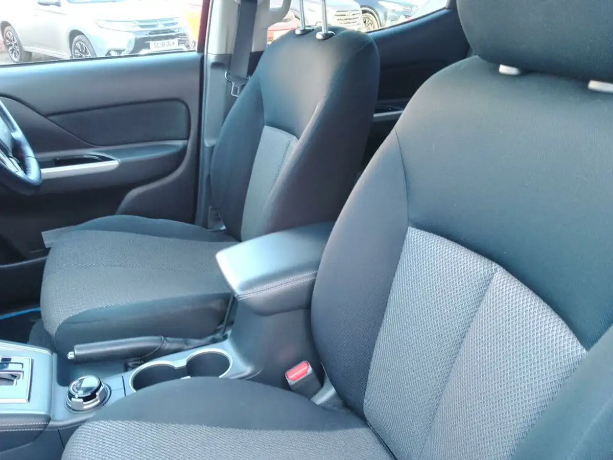 2019-mitsubishi-l200-22di-d-warrior-auto-big-25