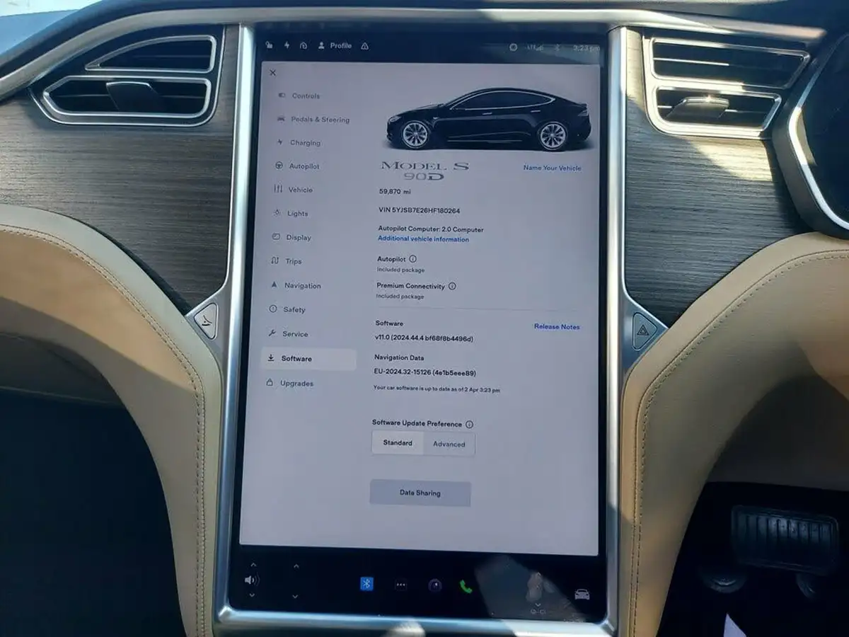 2017-tesla-model-s-e-90d-311kw-nav-big-29