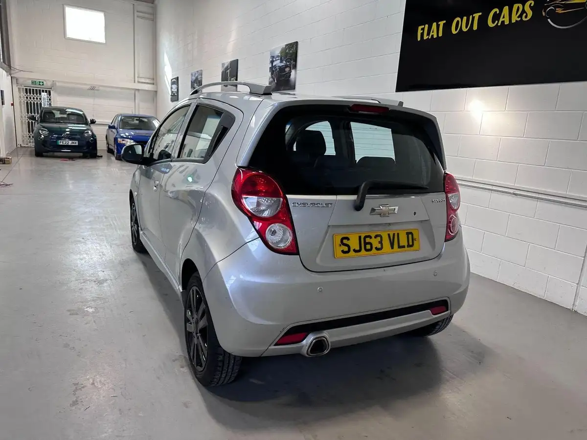 2013-chevrolet-spark-12-ltz-big-17