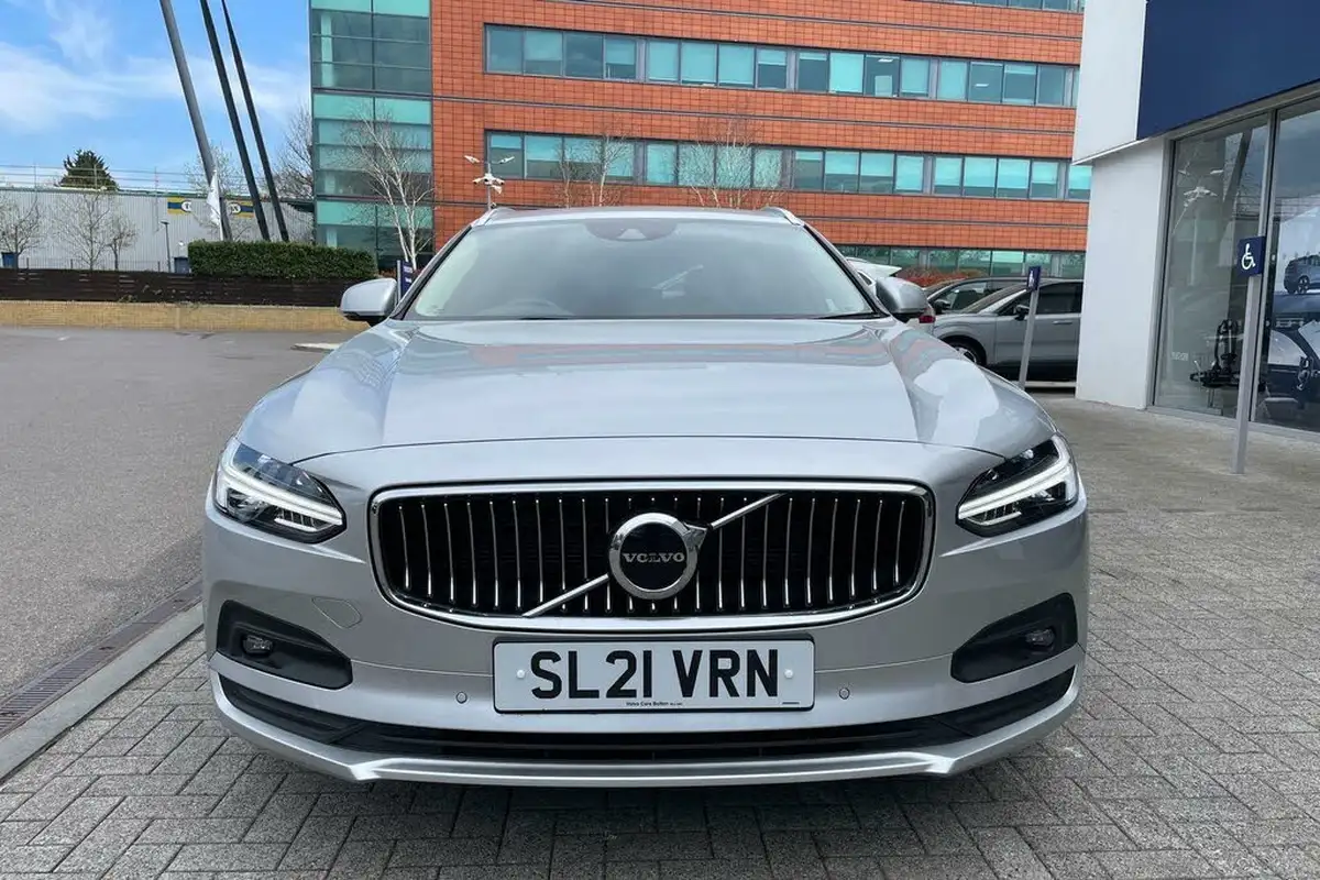 2021-volvo-v90-20td-b4-momentum-big-11