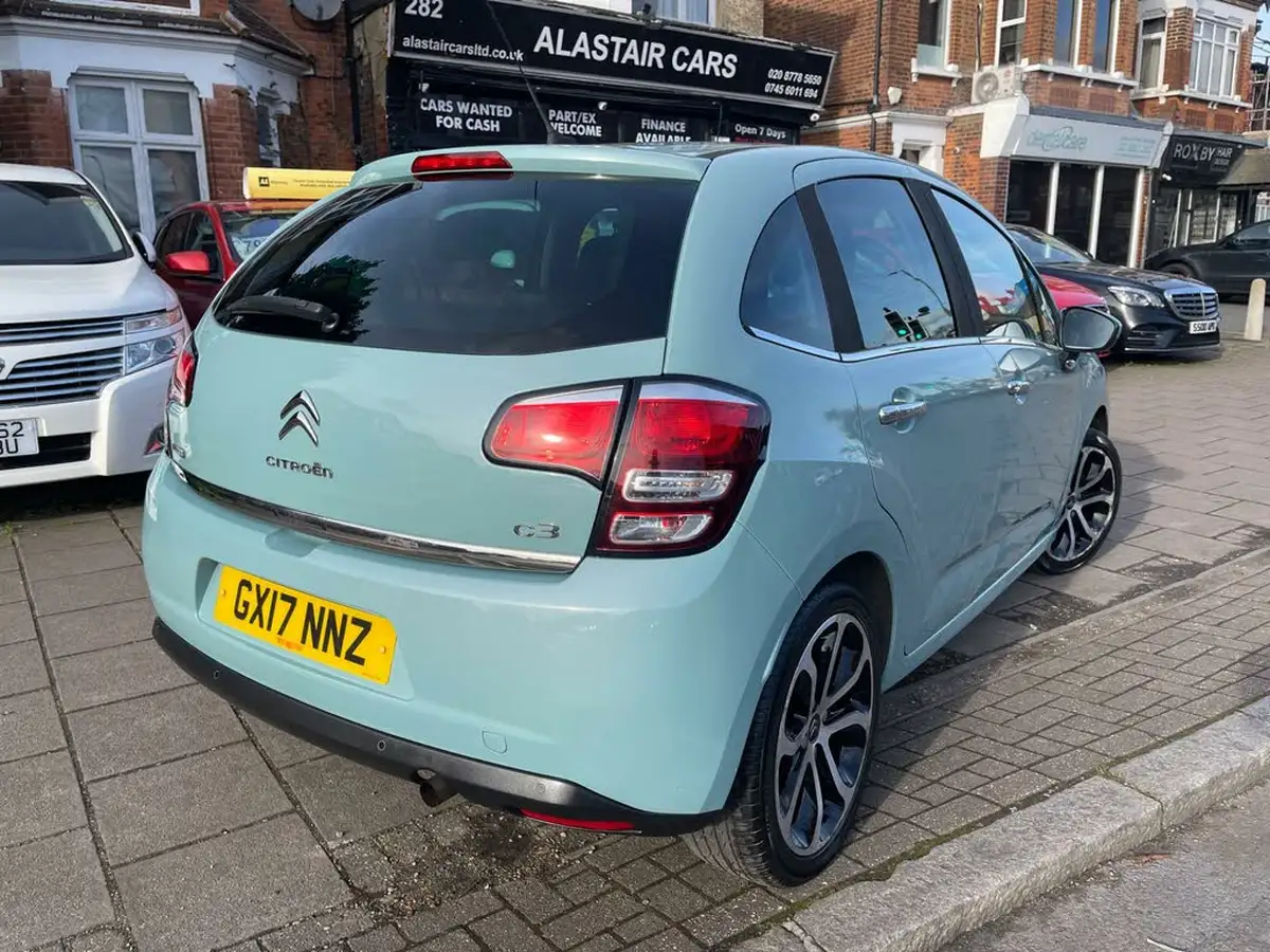 2017-citroen-c3-12-platinum-big-2