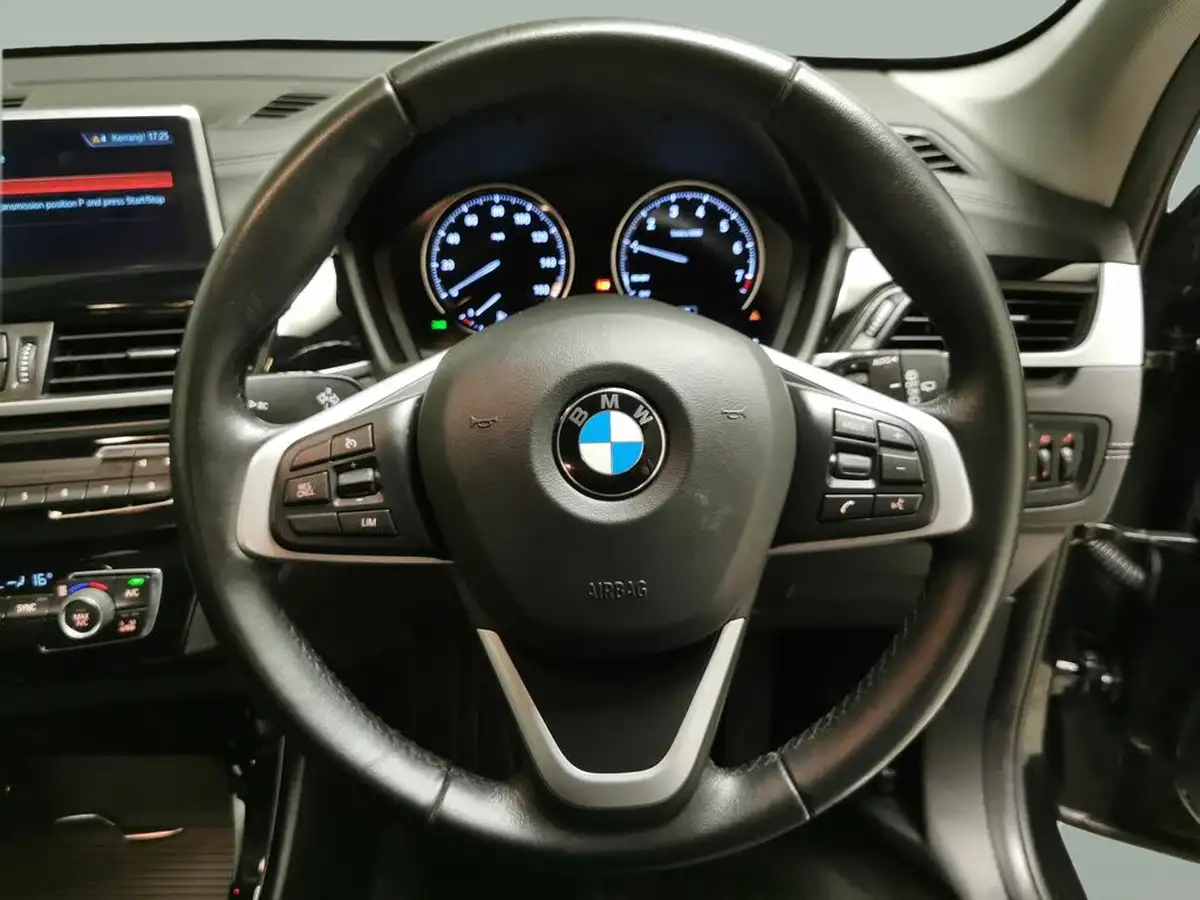 2021-bmw-x1-15-xdrive-25e-phev-sport-big-14